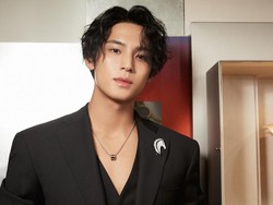 7 Gaya Kim Ji Won & Mingyu SEVENTEEN Eksis Jadi Brand Ambassador BVLGARI