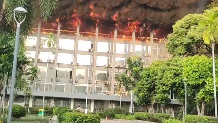 Gedung Bakamla kebakaran