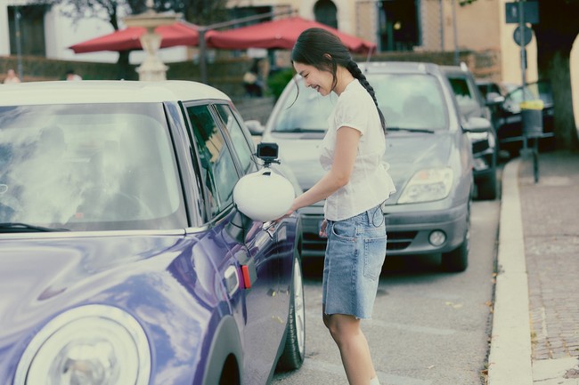 Variety show itu juga menyorot hubungan spesial Jennie dan ibu dari Maria saat menyiapkan makanan untuk para tamu penginapan, memanen bahan-bahan dari kebunnya, dan mengadakan kelas memasak. 