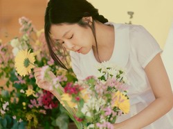 7 Gaya Jennie BLACKPINK Nyamar Jadi Warlok Italia, Tampil Masak Hingga Nyetir