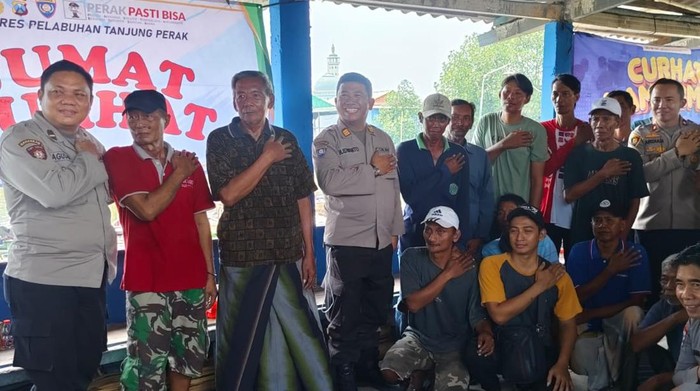 Jumat Curhat di Kampung Nelayan