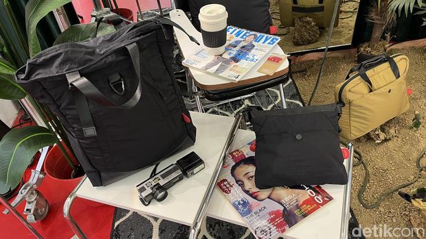Koleksi tas produk lokal Bandung