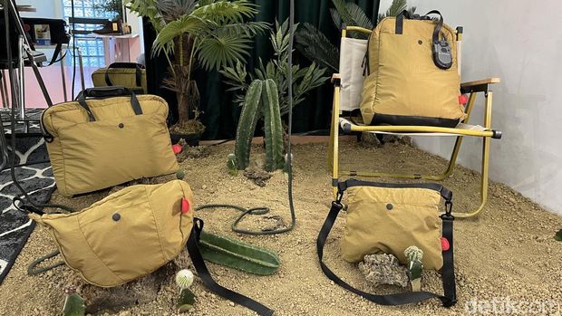 Koleksi tas produk lokal Bandung