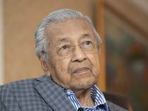 Mahathir Mohamad Kembali Dirawat di RS