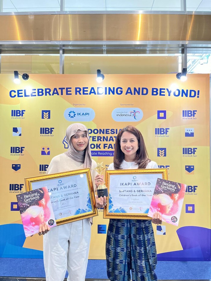 Penulis dan Ilustrator Buku Bintang dan Gerhana Penulis dan Ilustrator Buku Bintang dan Gerhana
