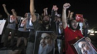 Nasrallah adalah sosok misterius yang memiliki hubungan dekat dengan Iran. Dia memiliki peran kunci mengubah Hizbullah menjadi kekuatan politik dan militer seperti sekarang ini dan tetap dihormati oleh para pendukung kelompok tersebut. (AP Photo/Mohammed Zaatari)