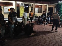 29 Pemuda Diciduk gegara Pesta Miras Saat Nonton Konser di Surabaya