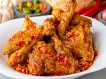 Resep Ayam Balado ala RM Padang yang Pedas Gurihnya Bikin Nagih