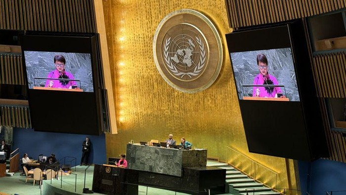 Retno Marsudi berpidato untuk terakhir kalinya sebagai Menteri Luar Negeri RI, pada Sesi Debat Umum Sidang ke-79 Majelis Umum PBB di New York, Amerika Serikat, Jumat (28/09/2024). (ANTARA/Suwanti)