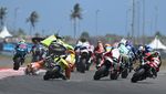 Rider Spanyol Aron Canet Juara Moto2 Mandalika