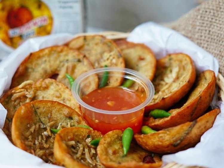 20 Bakwan Pontianak yang Gurih Renyah Ada di Tempat Ini!