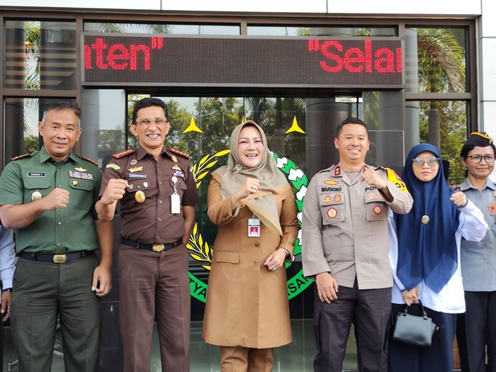 Bupati Klaten, Sri Mulyani, saat ditemui di kantor Kejari Klaten, Senin (30/9/2024)