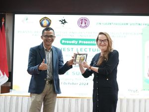Tingkatkan Pengetahuan Kanker Payudara, RSSA Hadirkan Ahli Asal Finlandia