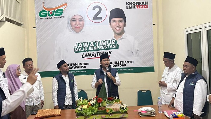 Emil Elestianto Dardak menerima dukungan dari Barisan Gus dan Santri (Bagus).