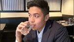 Gaya Jerome Polin Saat Makan di Warteg hingga Warung Pecel Lele