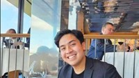 Sukses menjadi YouTuber di usia muda, Jerome bagikan keseruannya saat makan siang di salah satu restoran mewah. Foto: Instagram @jeromepolin