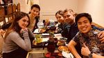 Gaya Jerome Polin Saat Makan di Warteg hingga Warung Pecel Lele