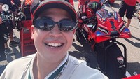 Baru-baru ini Jerome Polin kembali disorot, usai dirinya meminta maaf karena menganggap dirinya membawa sial saat nonton MotoGp 2024. Foto: Instagram @jeromepolin