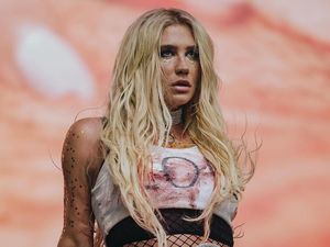 Kesha Promo Lagu Tik Tok yang Kini Sindir P Diddy