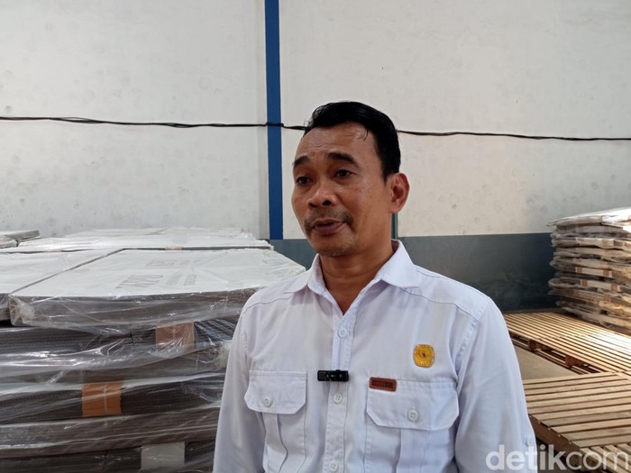 Ketua KPU Cirebon Mardeko