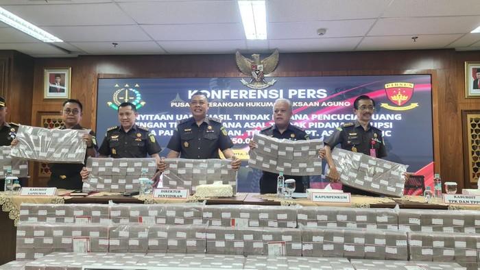 Konferensi pers kasus Duta Palma di Kejagung (Joakhim Tharob/detikcom)