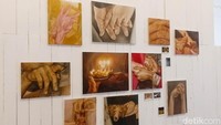 Salah satu pengunjung bernama Fadli, menceritakan kesannya saat berada di pameran Davy Linggar ini. Baginya karya-karya lukisan Davy, walaupun objeknya sama tetapi memiliki makna yang berbeda. 