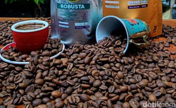 Menikati ragam kopi rempah di Situbondo