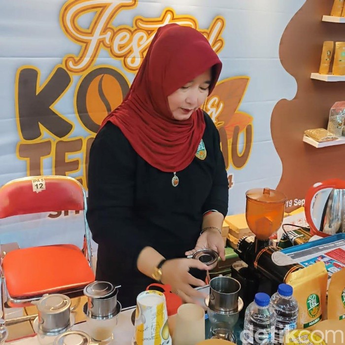 Menikati ragam kopi rempah di Situbondo Menikati ragam kopi rempah di Situbondo