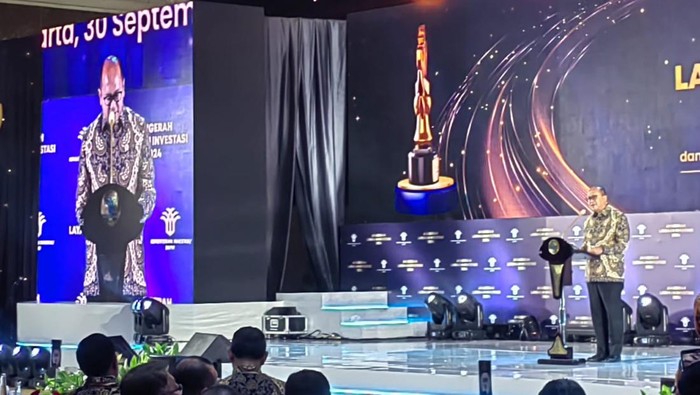 Menteri Investasi Rosan Roeslani dalam acara Anugerah Layanan Investasi (ALI) 2024