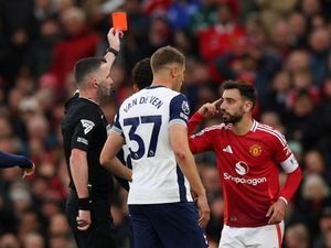 Bruno Fernandes: Saya Tak Pantas Dikartu Merah