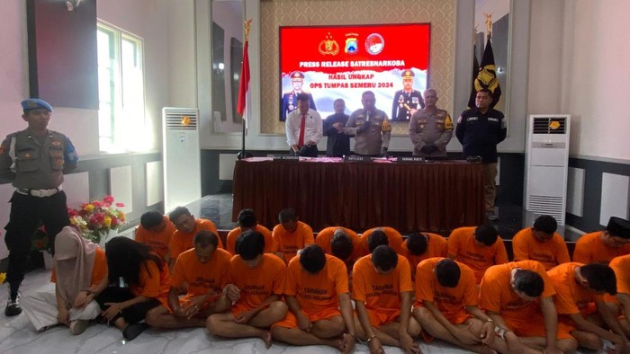 Para tersangka yang terjaring Operasi Tumpas Semeru 2024 Polres Pasuruan