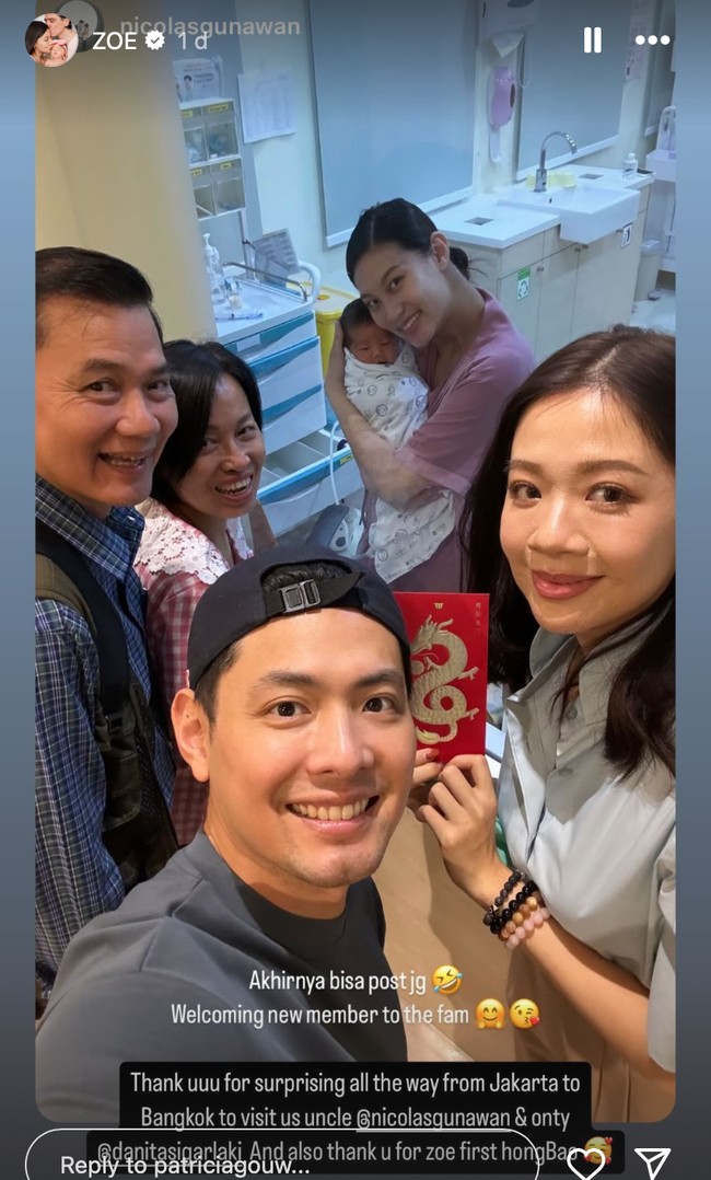 Beberapa kerabat dekatnya tampak berkunjung untuk bertemu dengan Patricia dan bayinya. Bayi perempuan mungil tersebut diberi nama Zoe Harper Bertoli. Foto: Instagram/@patriciagouw