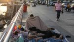 Lari dari Serangan Israel, Warga Lebanon Tidur di Jalanan Beirut