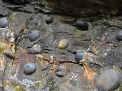 Ada Gunung Bertelur di China, Ini Penjelasannya