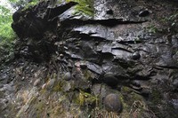Provinsi Guizhou, China, menyimpan fenomena geologi menarik yang disebut gunung bertelur.