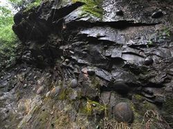 Ada Gunung Bertelur di China, Ini Penjelasannya