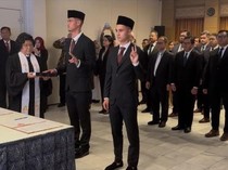 Video: Momen Pengambilan Sumpah WNI Mees Hilgers dan Eliano Reijnders