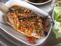 Resep Ikan Goreng Saus Cabe Bawang, Lauk Enak untuk Makan Siang