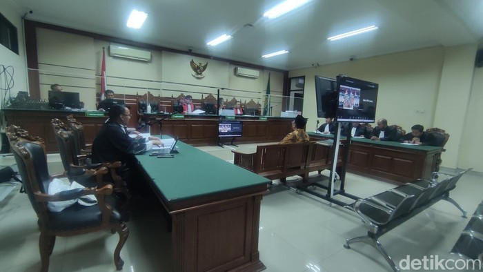 Sidang pertama Bupati Nonaktif Sidoarjo Gus Muhdlor di Pengadilan Tipikor.