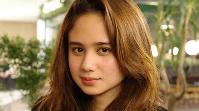 Potret Tissa Biani Hangout Bareng Teman, Wajah Tanpa Makeup Curi Atensi