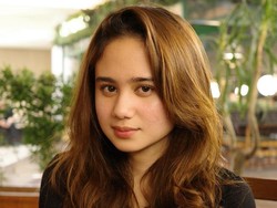 Potret Tissa Biani Hangout Bareng Teman, Wajah Tanpa Makeup Curi Atensi