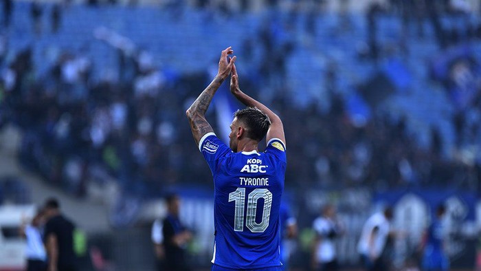 Kondisi Pemain Persib Tyronne del Pino Usai Pingsan di Lapangan