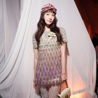 Terlepas dari gayanya yang manglingi, wajah cantik Yoona tetap menjadi sorotan utama. Saking cantiknya, bintang drama Korea King the Land itu disebut bak lukisan. Foto: Getty Images