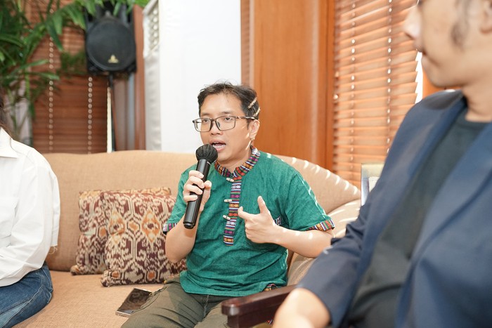 Agustinus Wibowo di Jumpa Pers UWRF 2024 Agustinus Wibowo di Jumpa Pers UWRF 2024