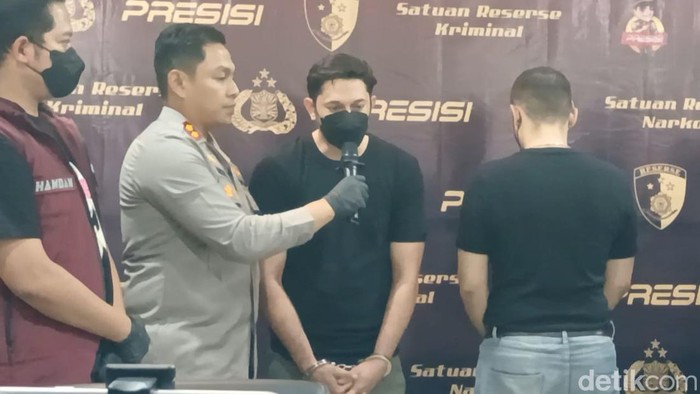 Andrew Andika saat ditemui di Polres Jakarta Barat.