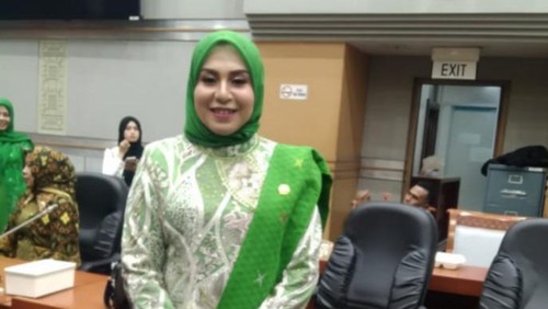 Anggota DPR RI dapil NTB 1 Sumbawa, Mahdalena, resmi dilantik hari ini, Selasa (1/10/2024).