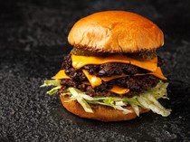 Diadaptasi dari Jerman, Burger Jadi Makanan Ikonik Amerika