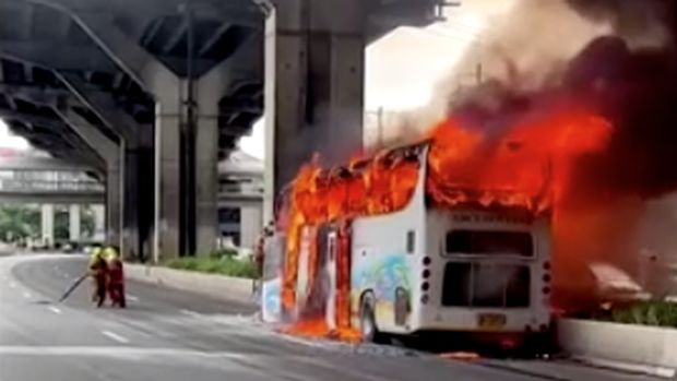 Bus Sekolah di Thailand Terbakar Hebat, 20 Orang Lebih Tewas