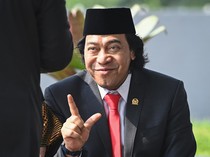Prabowo Lanjutkan MBG, Komeng: Program Bagus, Cuma yang Kerja Nggak Bener