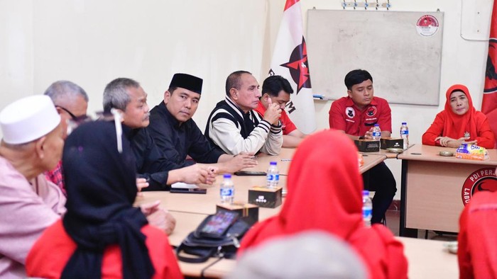 Edy Rahmayadi saat bertemu kader PDI Perjuangan di Labusel (Foto: Istimewa)